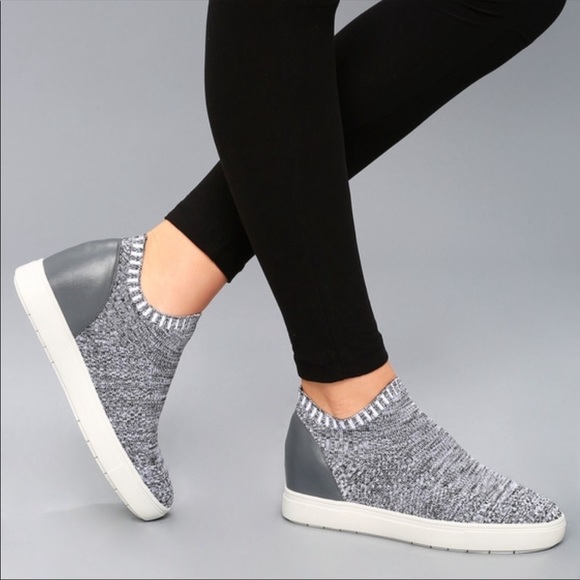 steve madden knit sneaker